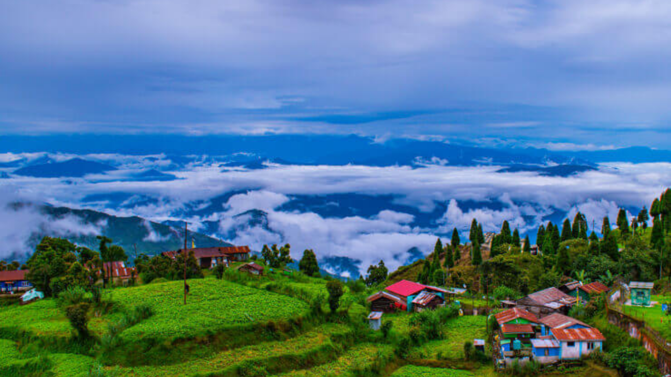 Beautiful summer travel destinations near Delhi featuring mountains, valleys, lakes, hill stations, and scenic nature views perfect for vacations.